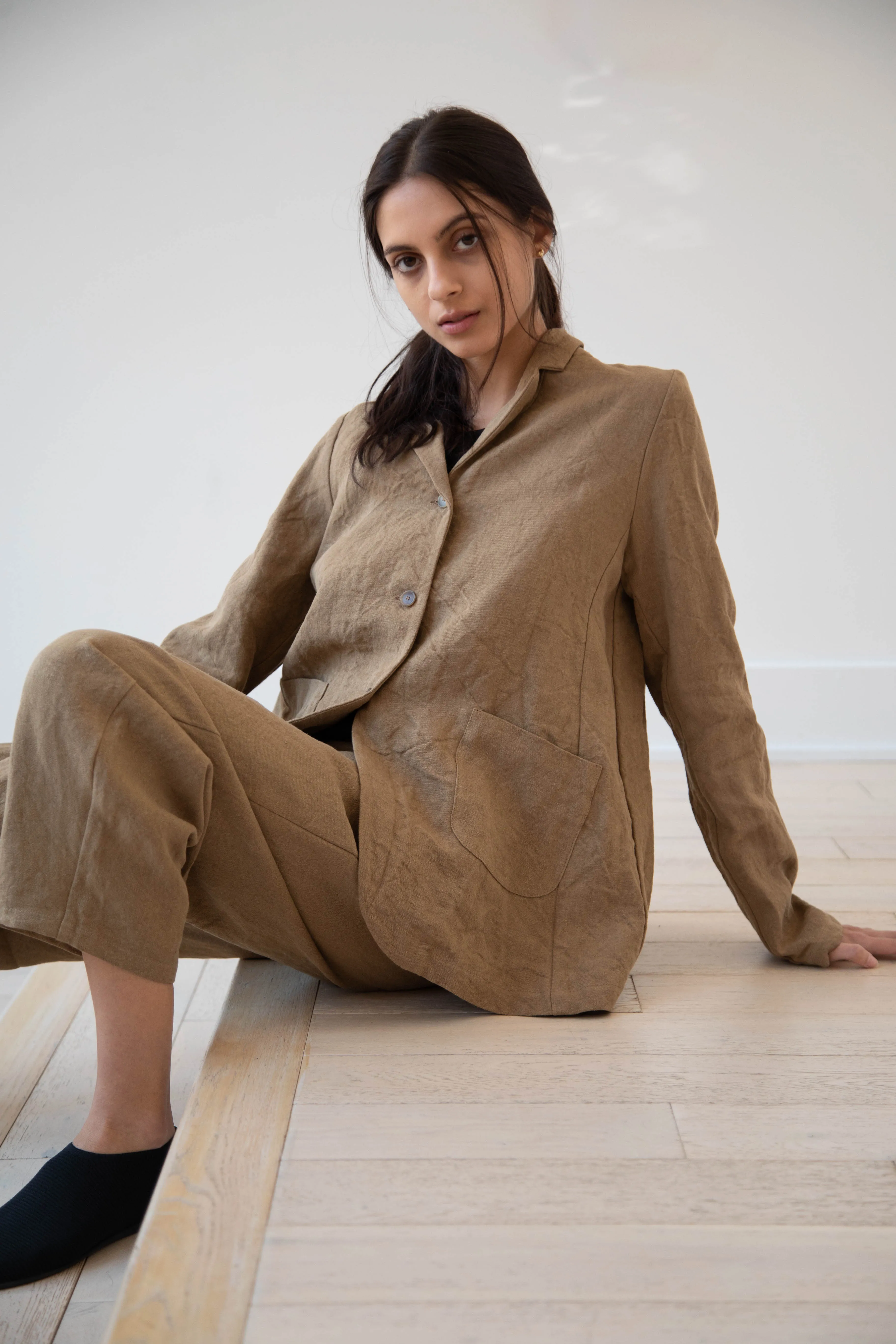 Apuntob | Long Line Blazer in Hazelnut Linen