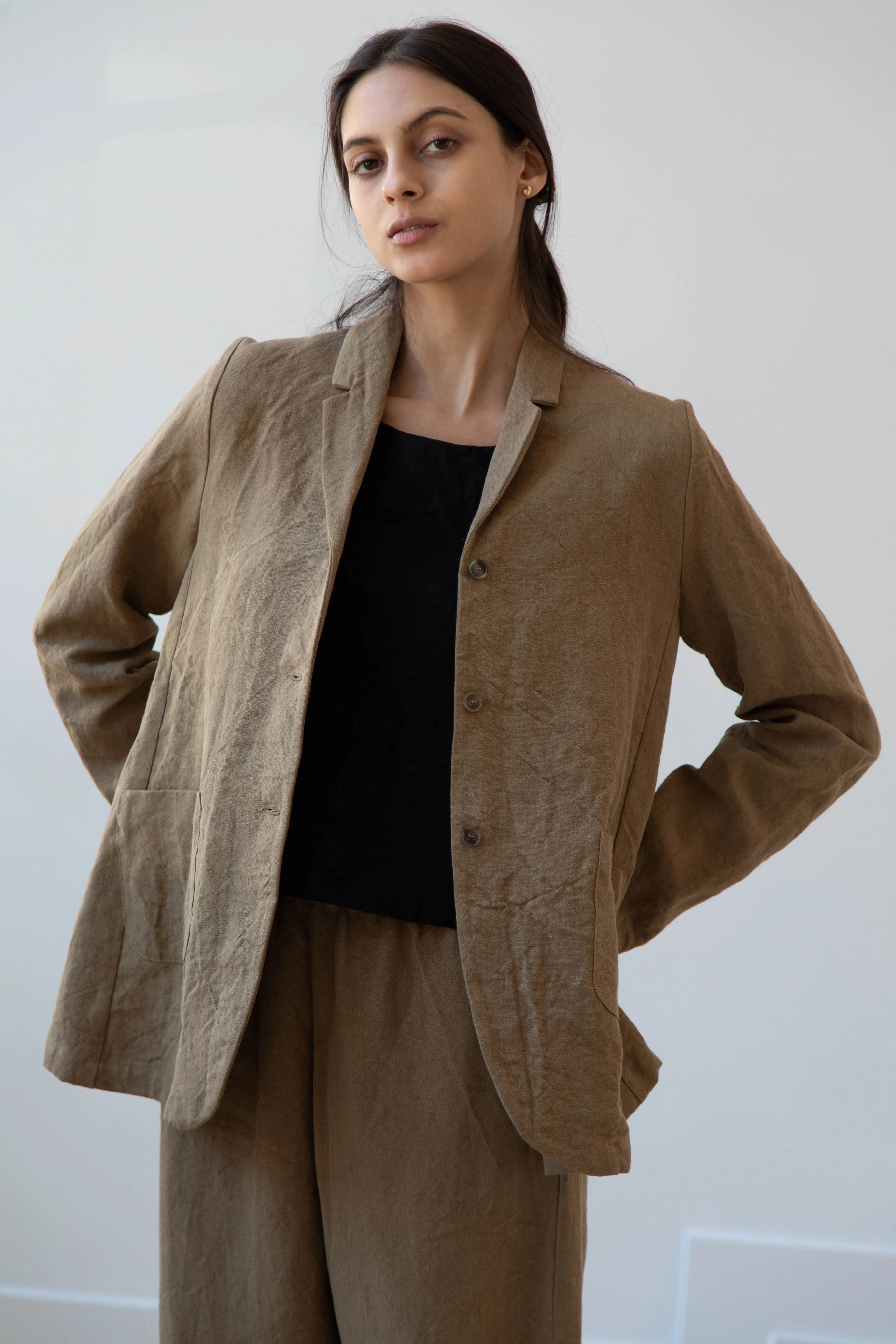 Apuntob | Long Line Blazer in Hazelnut Linen