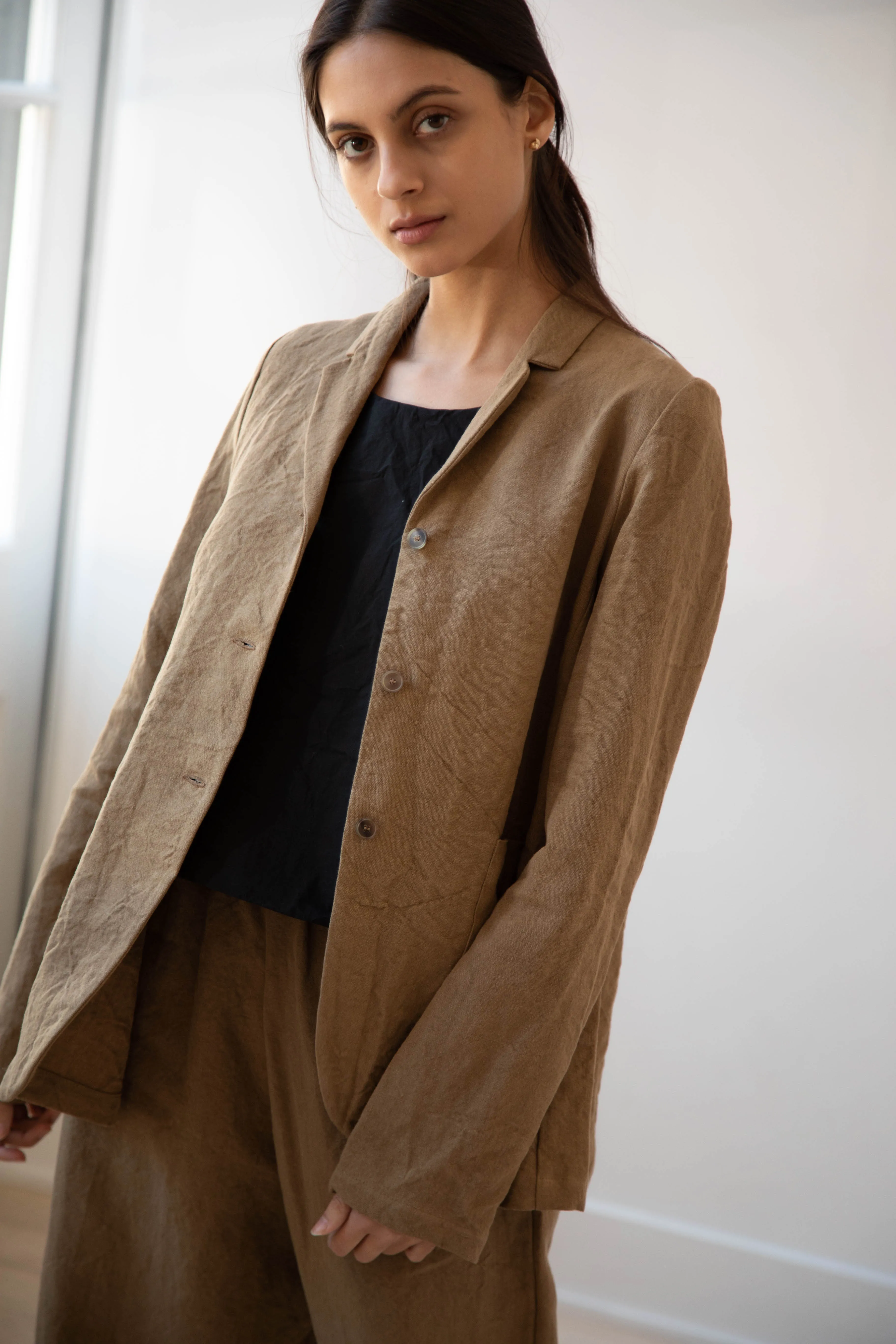Apuntob | Long Line Blazer in Hazelnut Linen
