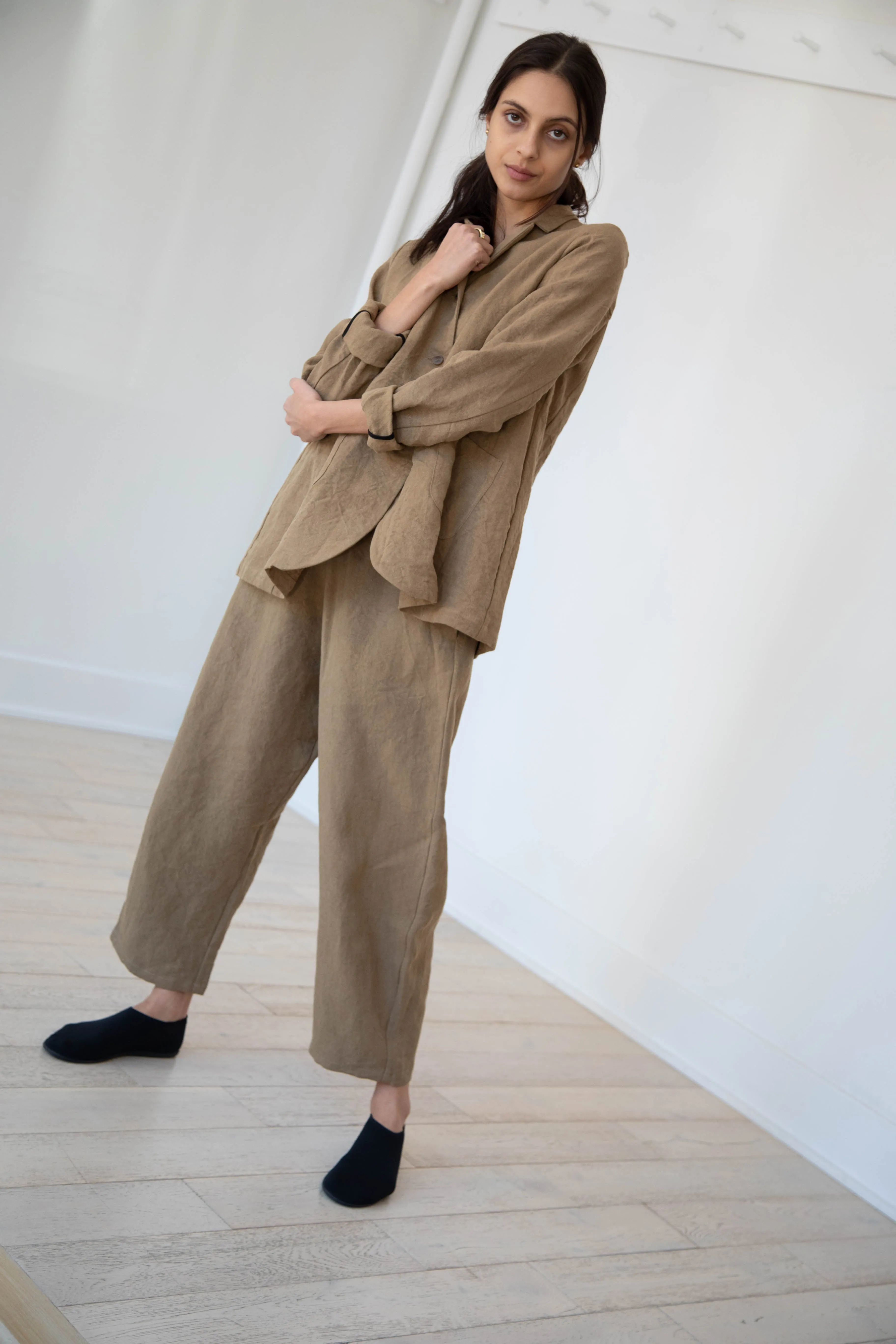 Apuntob | Long Line Blazer in Hazelnut Linen