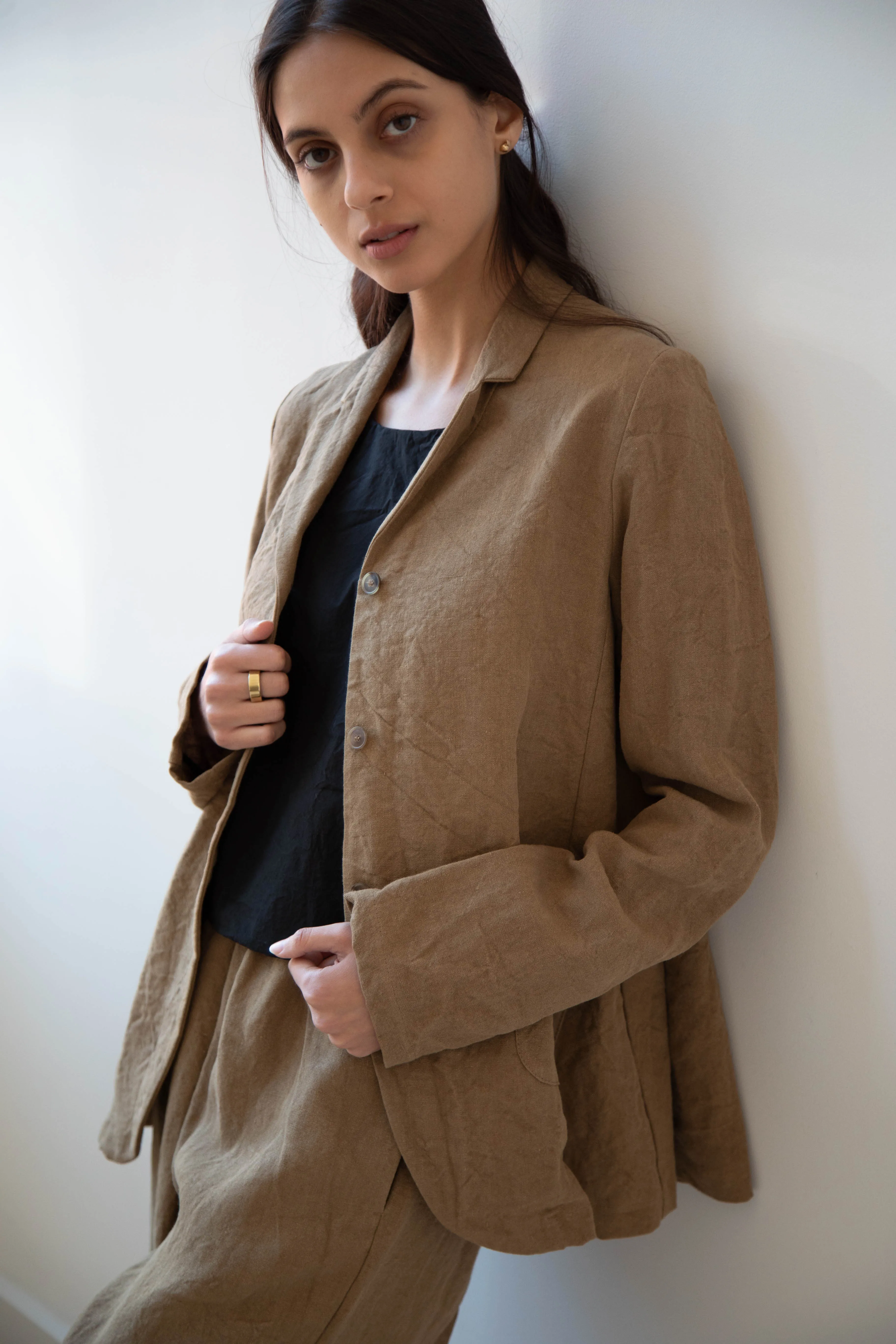 Apuntob | Long Line Blazer in Hazelnut Linen
