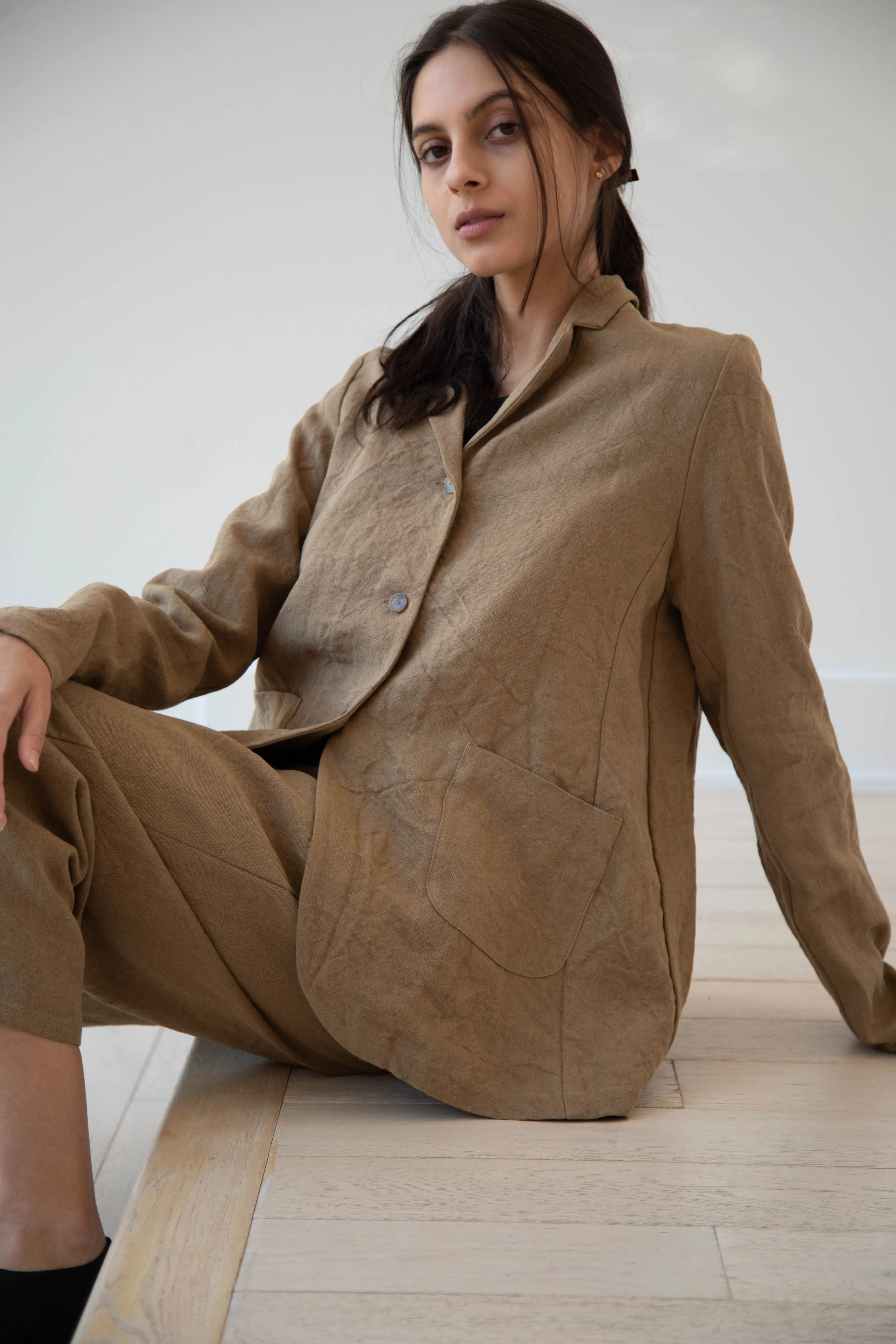 Apuntob | Long Line Blazer in Hazelnut Linen