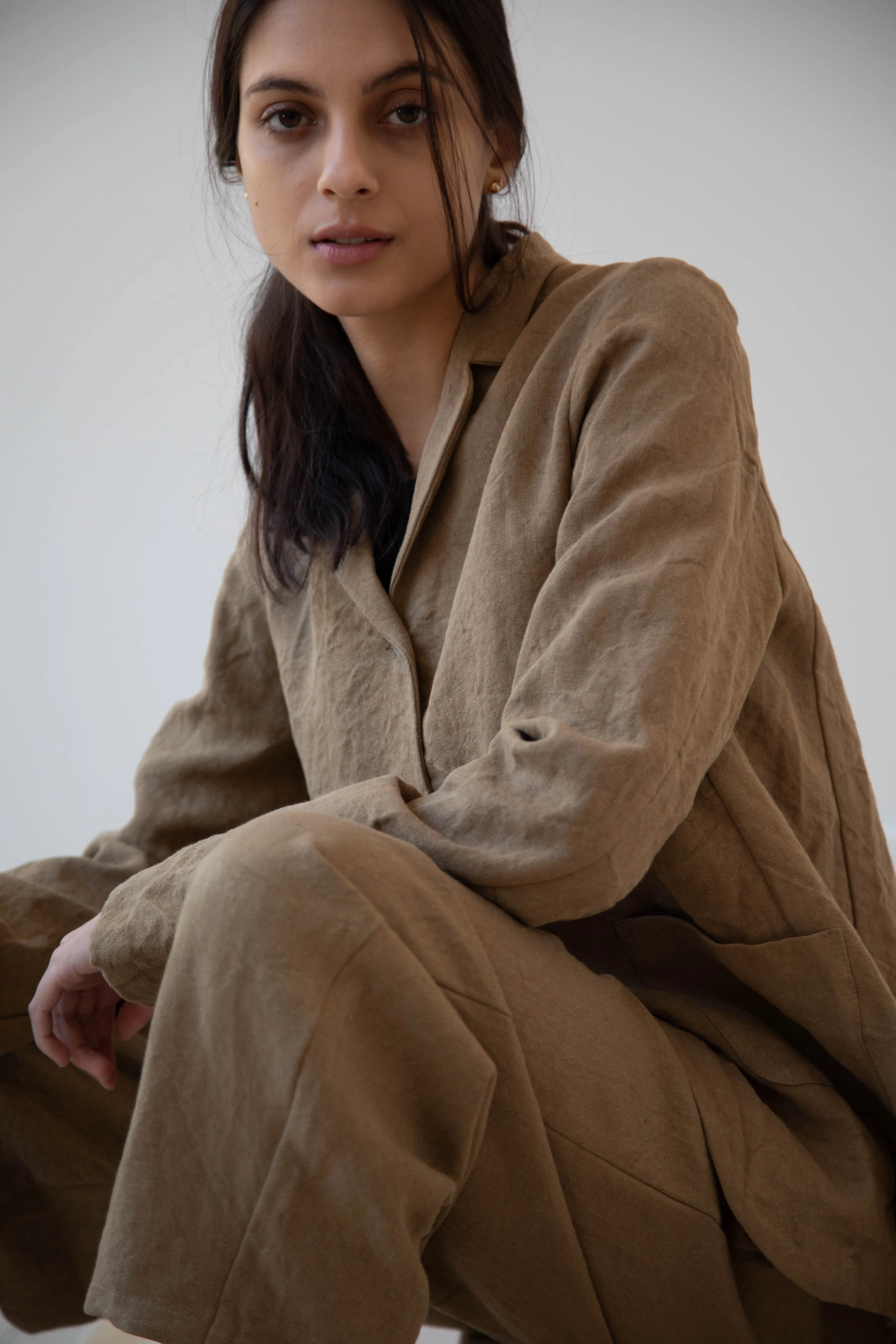Apuntob | Long Line Blazer in Hazelnut Linen