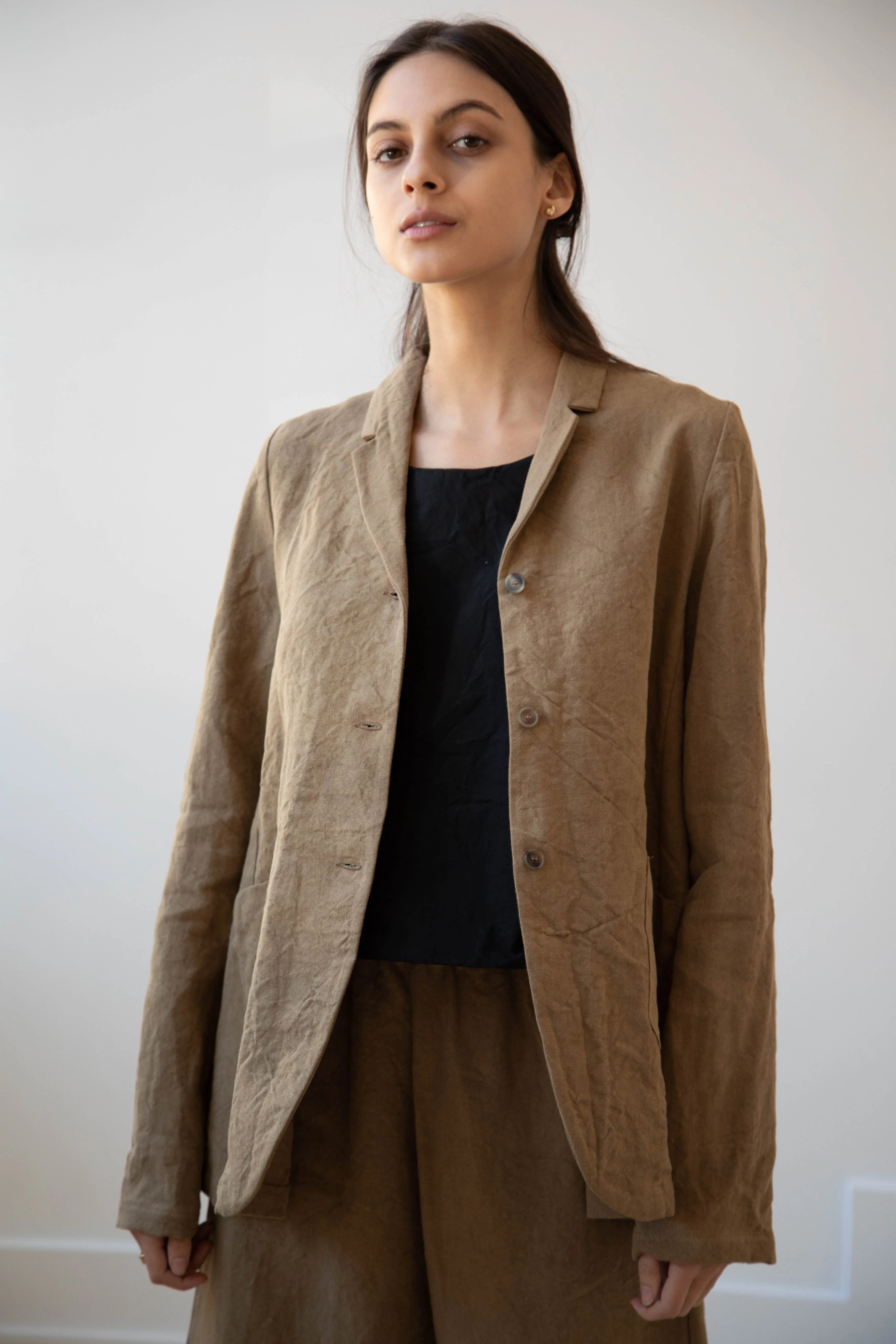 Apuntob | Long Line Blazer in Hazelnut Linen