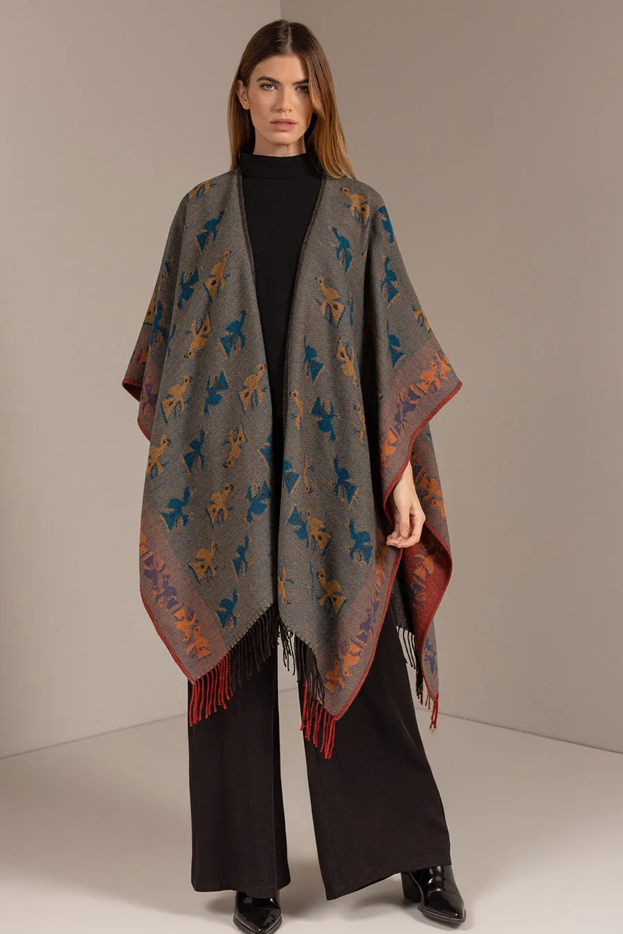 Nazca - 42 Cape Baby Alpaca Color Black