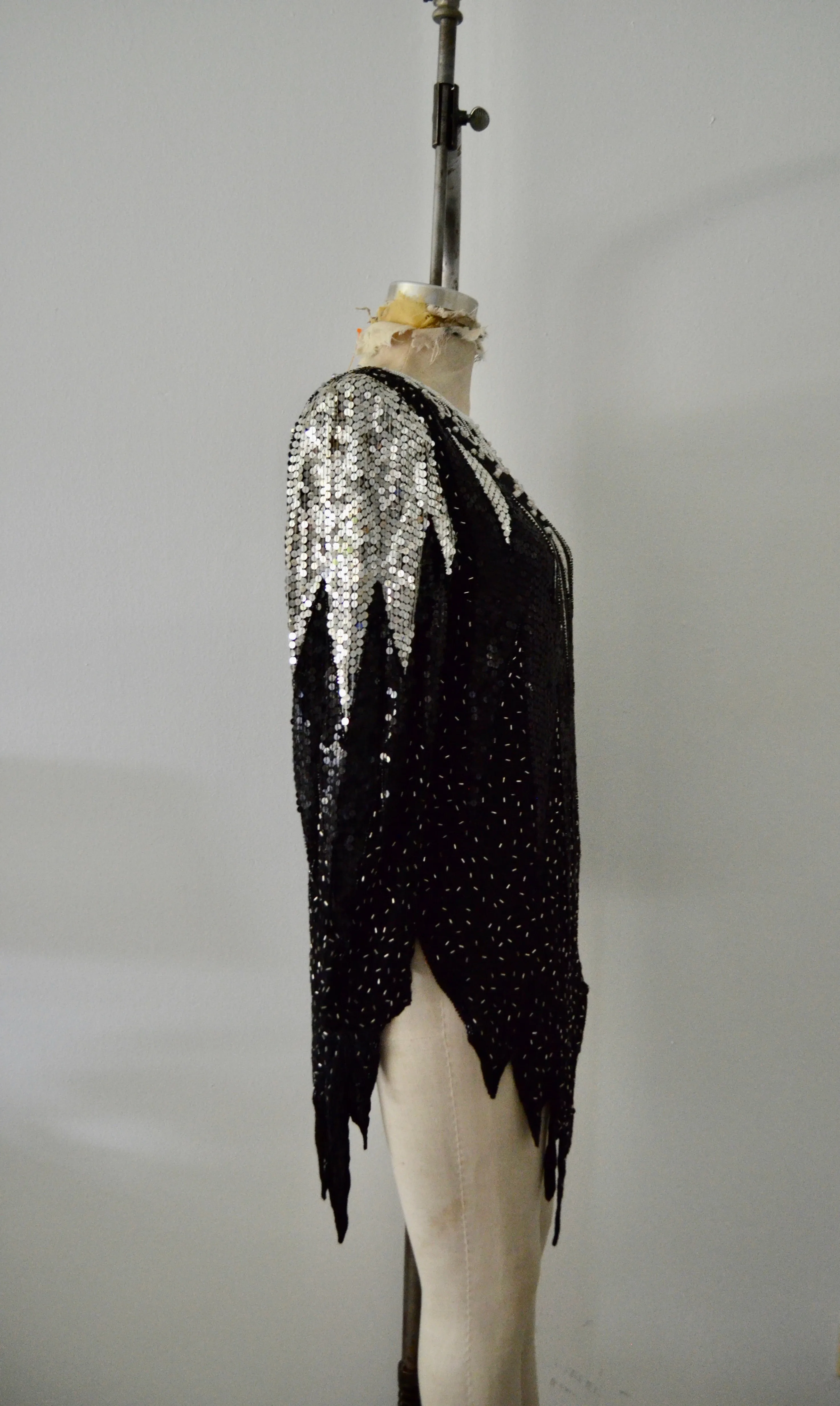 Saks Fifth Avenue Bejeweled Long Sleeve Top Dress Sequined Beaded Edge Wave Geometric Design Blouse 1980s Fashion